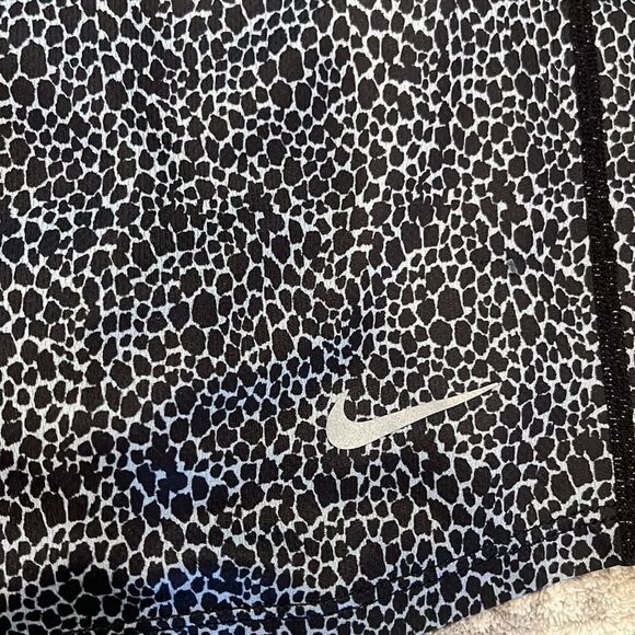 Nike Tank   - Picture 3 of 5